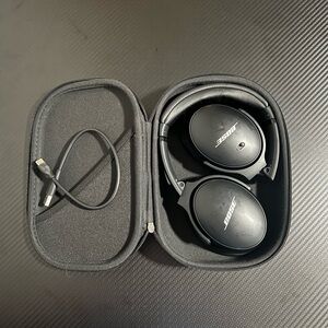 Bose QuietComfort Headphones - black